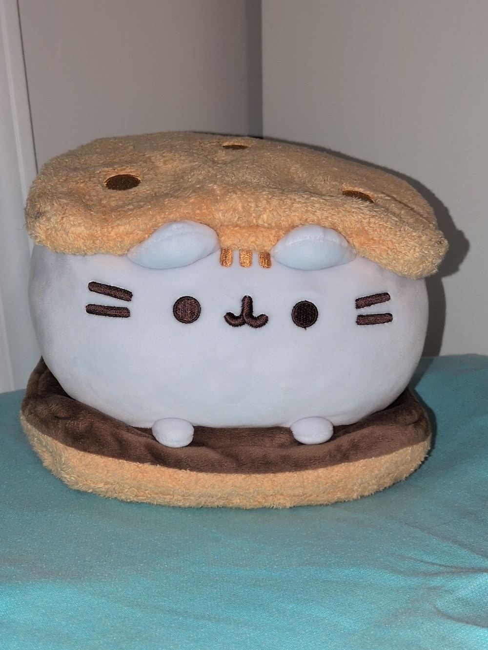 GUND Pusheen S'mores Smores Plush Stuffed Animal Soft‎ White Cat